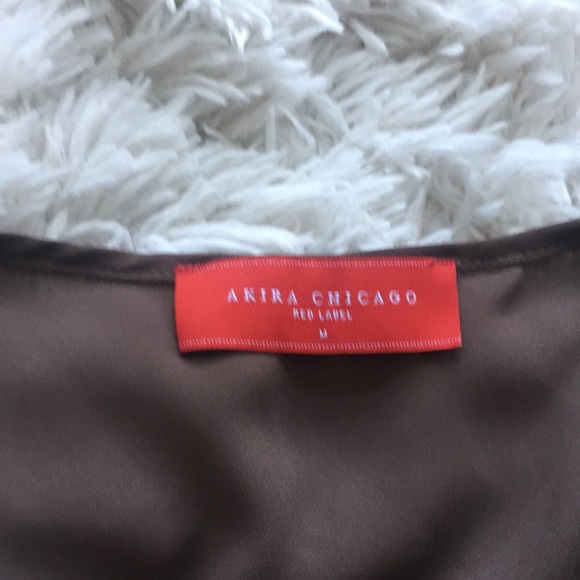 Akira brown top - Picture 2 of 2